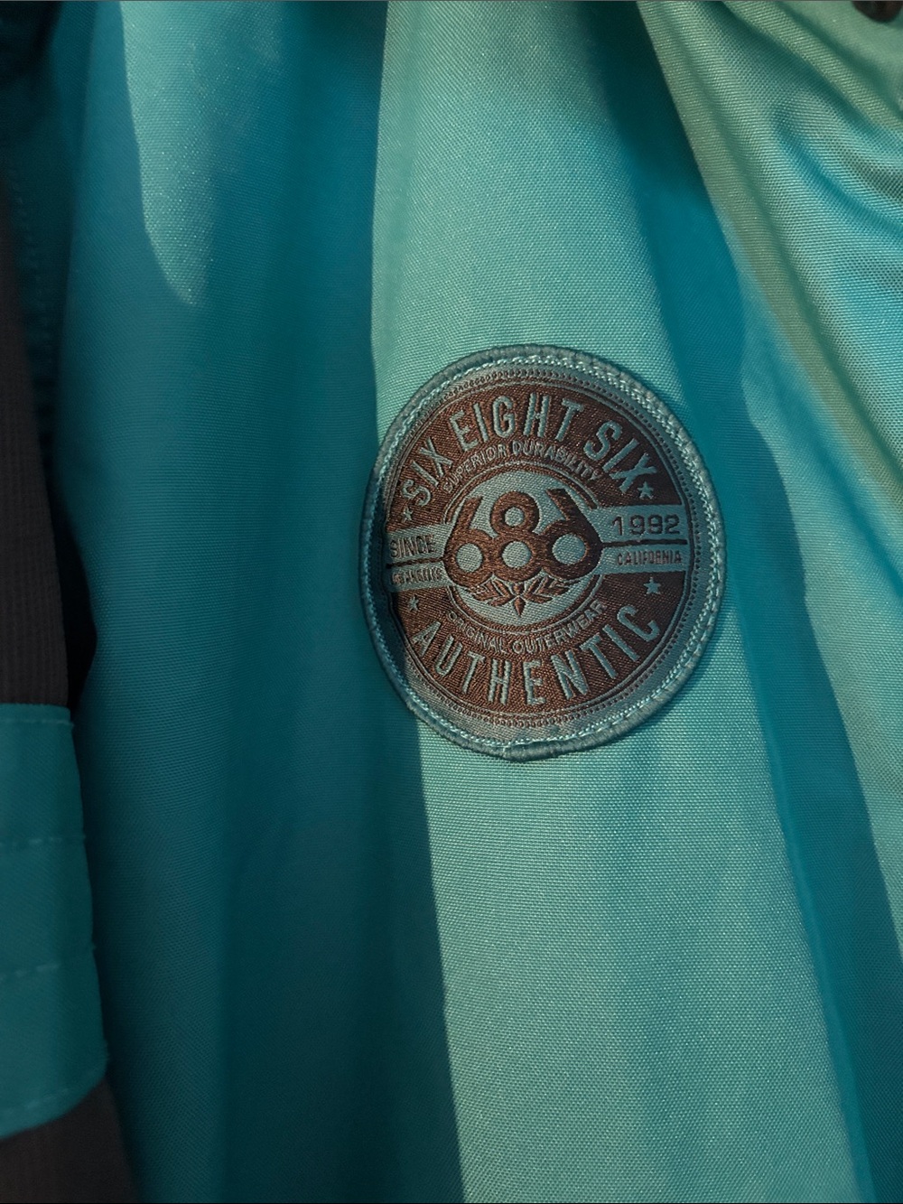 686 Authentic Class Insulated Jacket - Picture 3 of 16